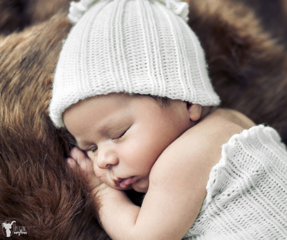 Having a baby this winter? Here are great ways to keep your baby healthy during the winter. Baby care during the winter