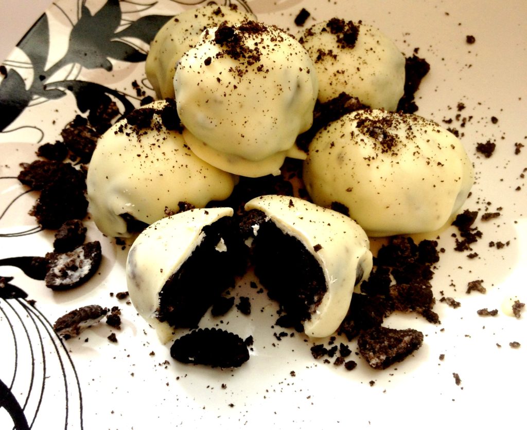 Oreo Truffles. 3 ingredients and a total HIT! I can never eat just one.