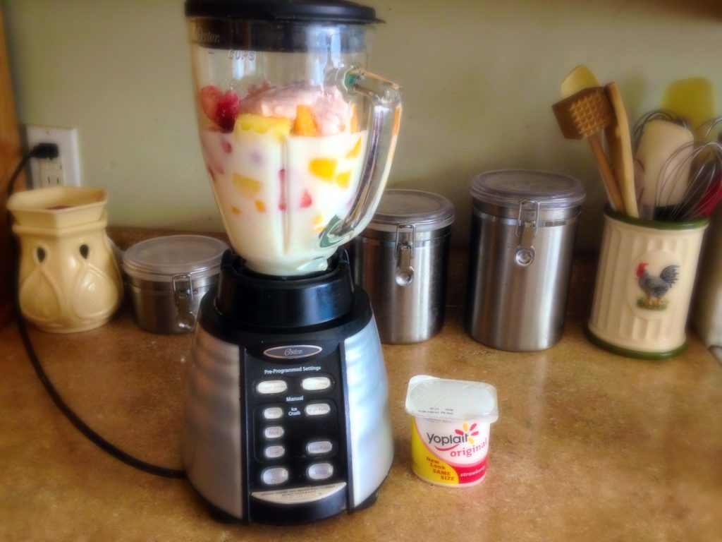 The After-School Smoothie that will make your kids #SnackandSmile! #ad #sponsored