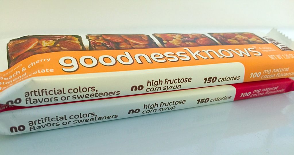 Loving these goodnessknows snack squares! #tryalittlegoodness #sponsored #ad