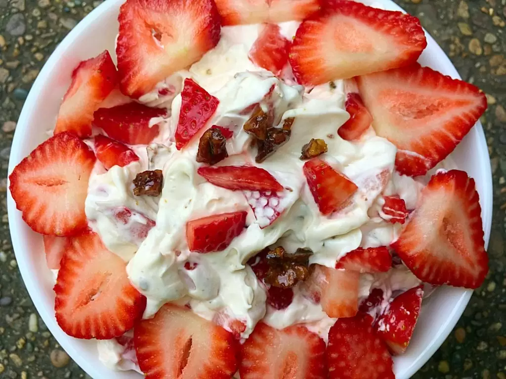 strawberry dessert salad with toffee