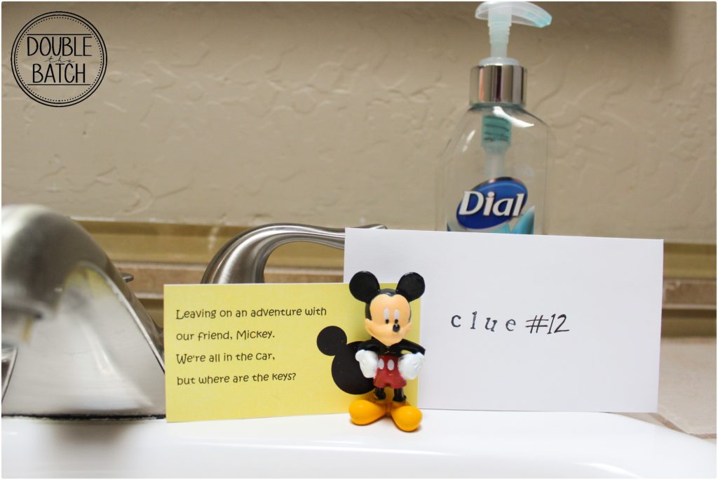 Adorable Disney Scavenger Hunt Clues to tell kids about a Disney Trip!
