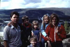 family, yellowstone, geysers