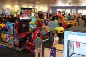 arcade games, people