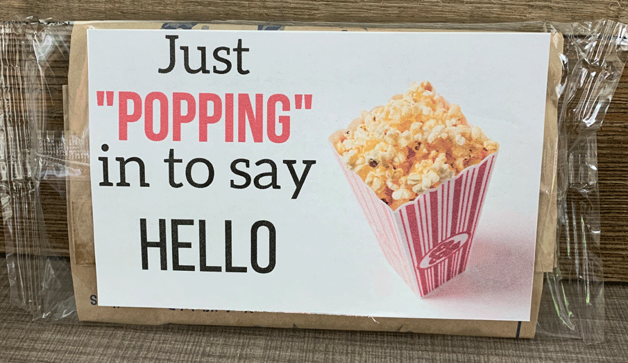 Looking for a gift that is sweet and easy!! Here are a bunch of fun gift ideas to say hello to a friend, neighbor or even to introduce yourself to a complete stranger!! Free Printables Just "popping" in to say Hello!